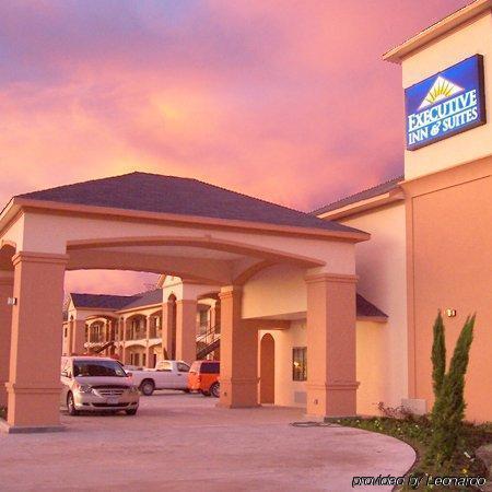 Executive Inn & Suites - Jewett ภายนอก รูปภาพ