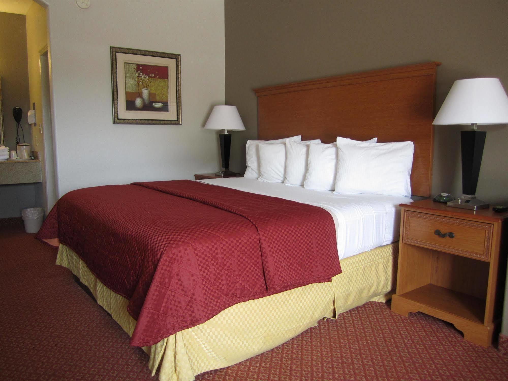 Executive Inn & Suites - Jewett ภายนอก รูปภาพ