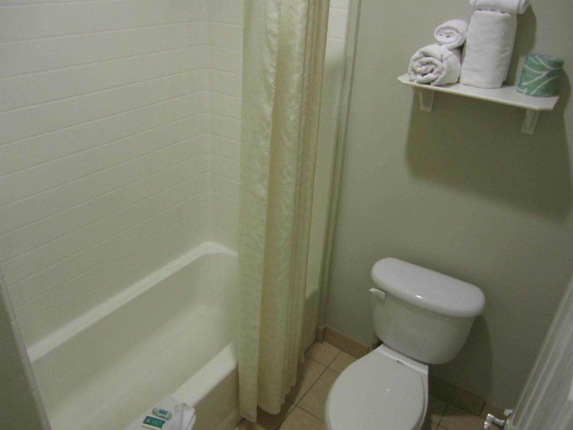 Executive Inn & Suites - Jewett ภายนอก รูปภาพ