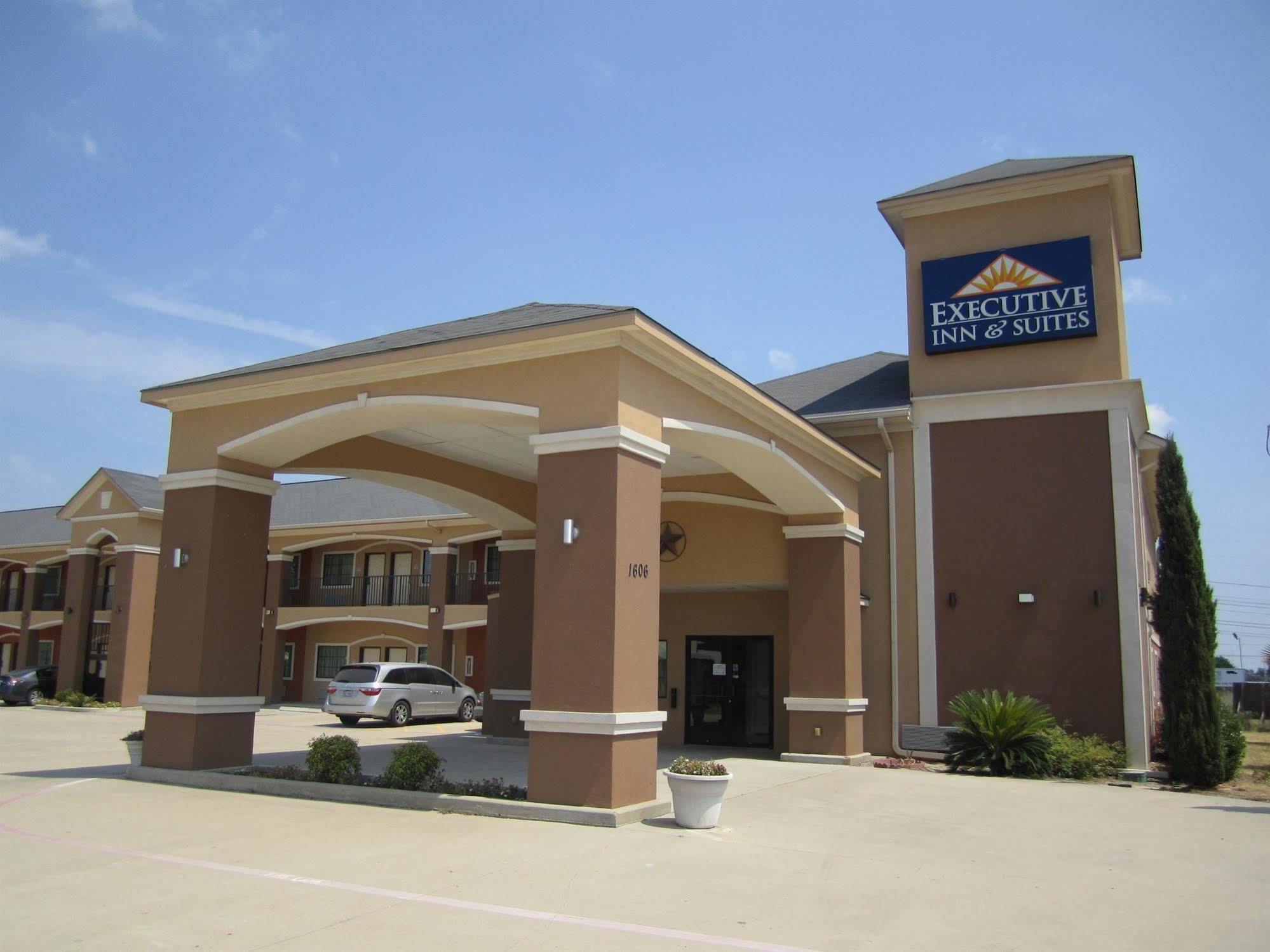 Executive Inn & Suites - Jewett ภายนอก รูปภาพ